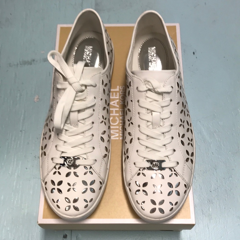 🔥Sale🔥Michael Kors Keaton Lasered Sneaker Sz 10